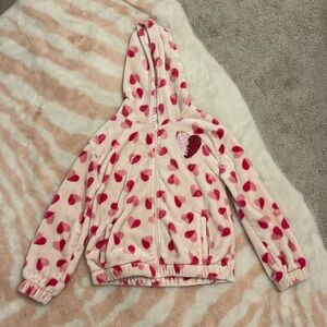 btween size 132 heart sweater